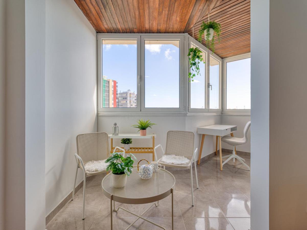 Bright Townhouse - Views - 5 Min Walk To The Beach Las Palmas de Gran Canaria Luaran gambar